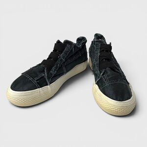 Blowfish Malibu Distressed Canvas Casual Sneakers Size 8.5